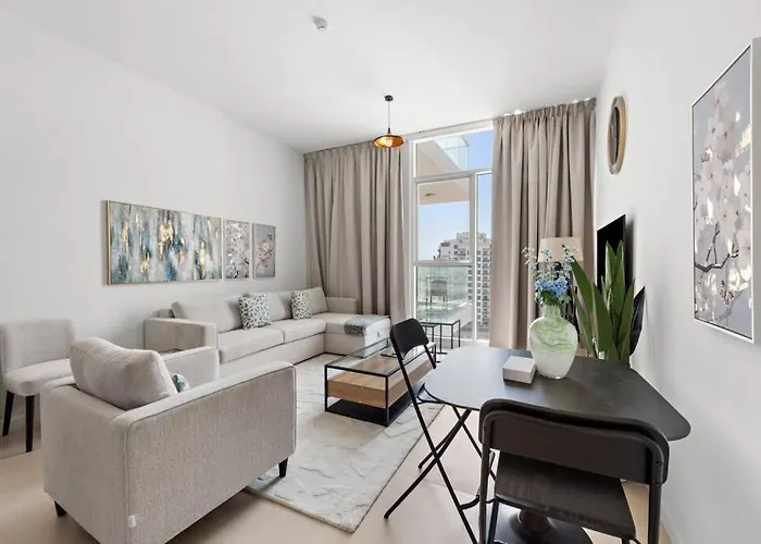 Unique 1 Bhk Near To Metro