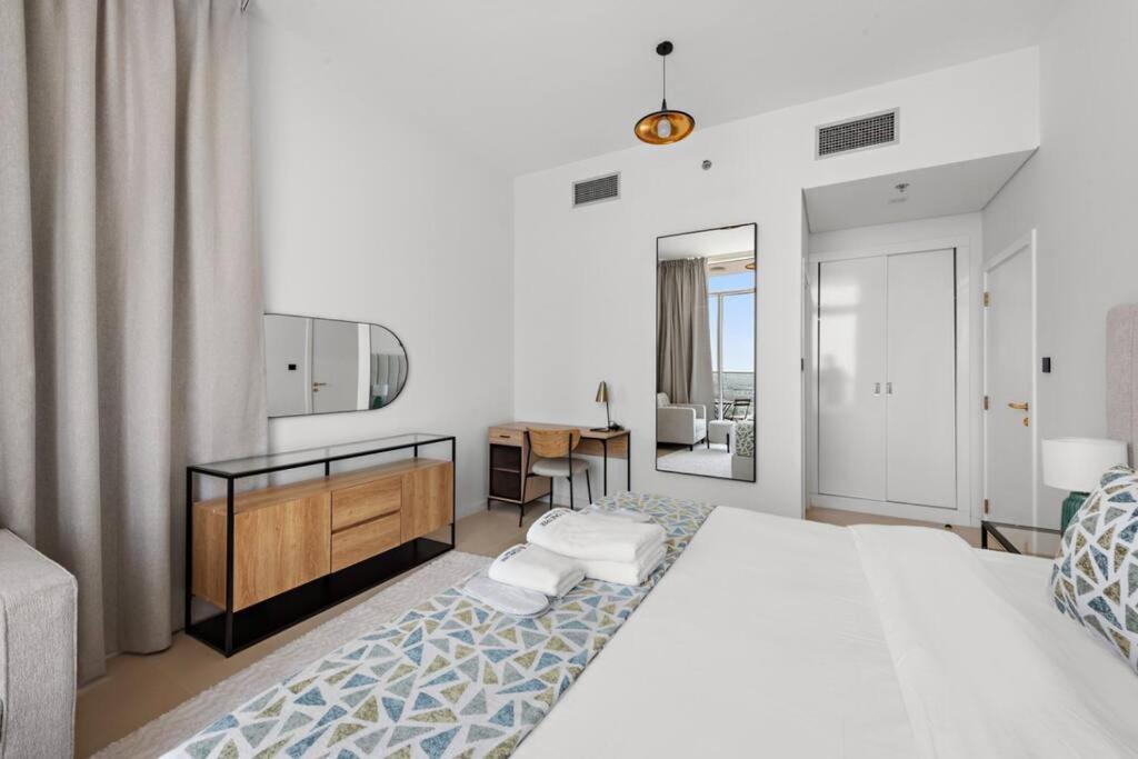 Apartment Unique 1 Bhk Near To Metro Dubai