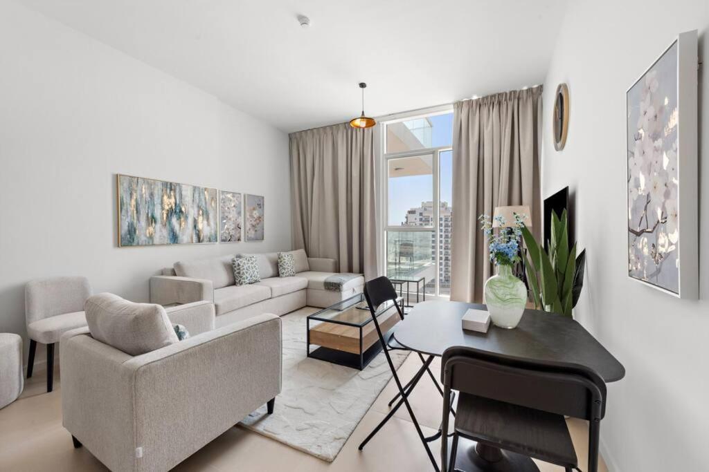 Apartment Unique 1 Bhk Near To Metro Dubai